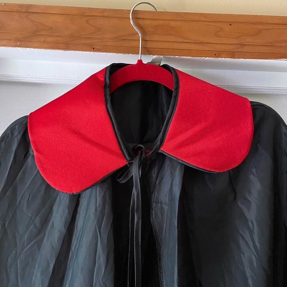 Dracula Vampire Adult Cape - Picture 5 of 5
